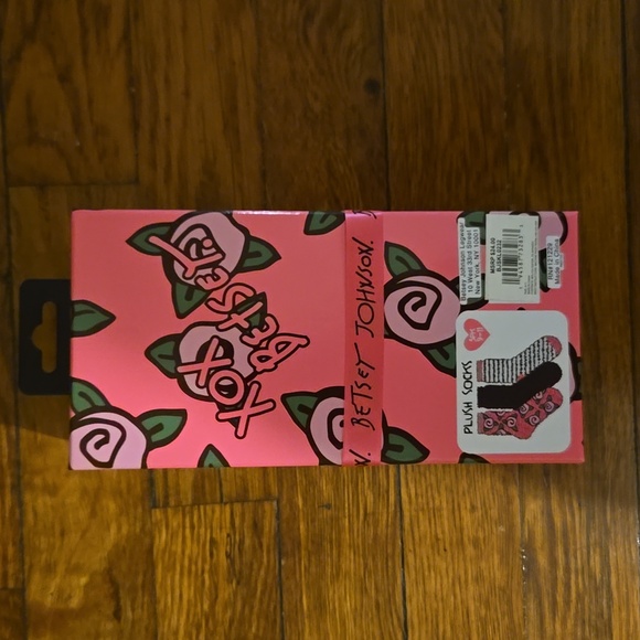 Betsey Johnson Plush Socks 3 Pair - Picture 2 of 6